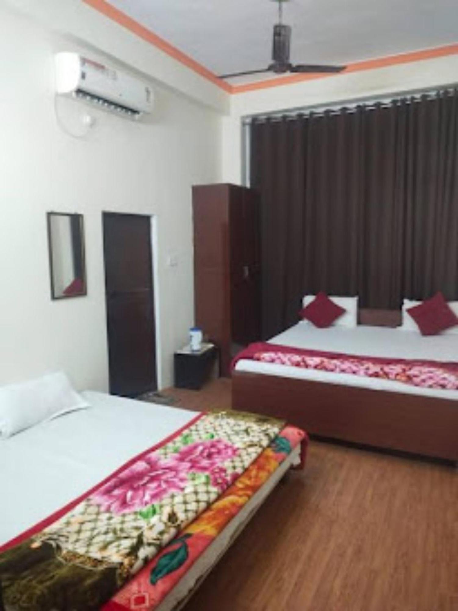 Hotel Goroomgo Paradise