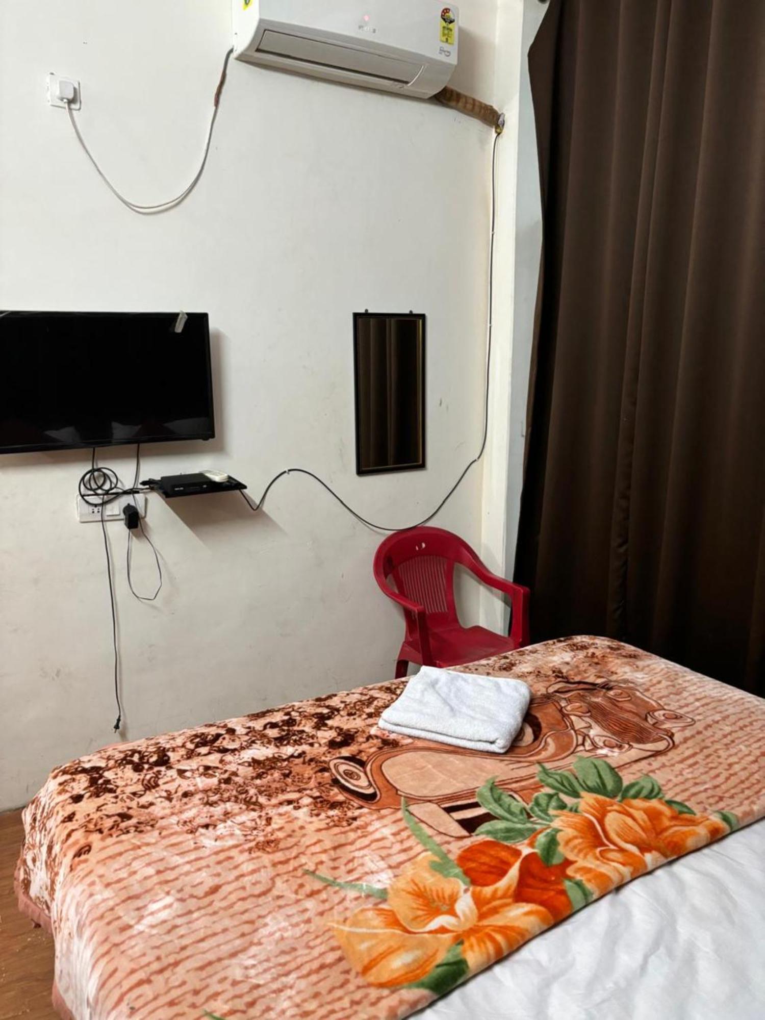 Hotel Goroomgo Paradise
